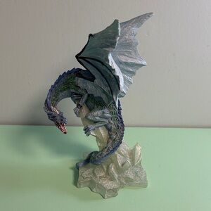 Rare Retired Tudor Mint Land Of The Dragons Medium Ice Dragon K012 Figure Statue